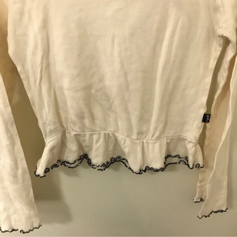 3/$15 Volcom girls kids long sleeve off white top